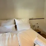 Ari Appartement *